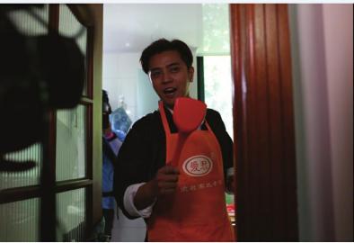 极限男人帮秒变打工仔 黄磊开出租罗志祥搞家政，笑点与温情并存